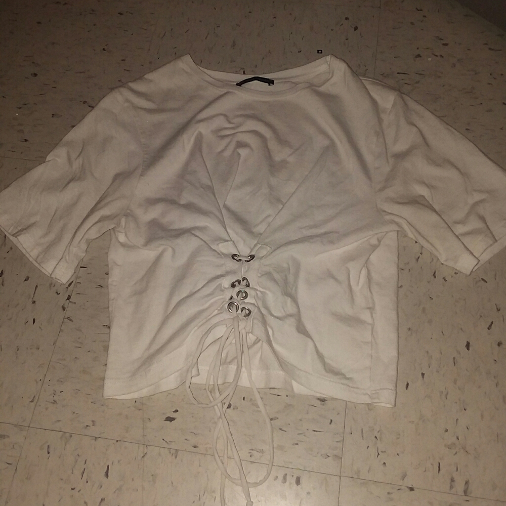 White short sleeve lace up tee shirt